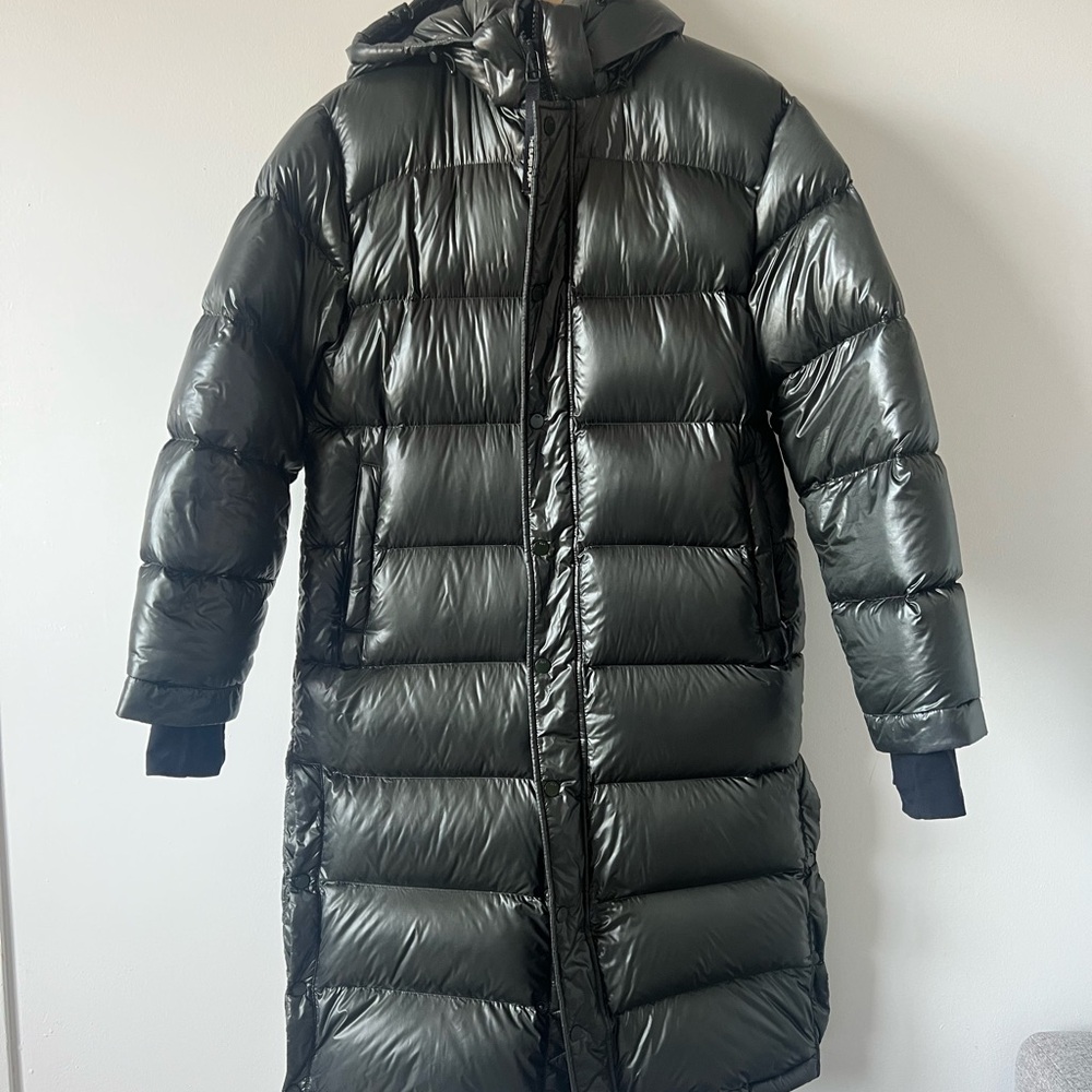 Aritzia Black Puffer Jacket